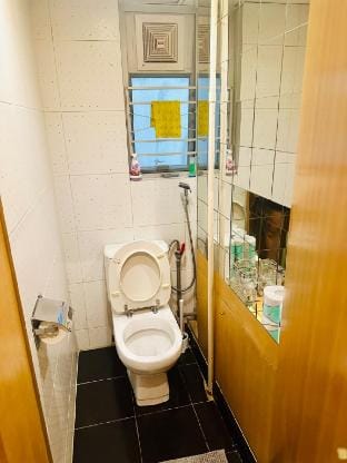 Cozy Apartment W/ 2 Bedrooms close the Macau ferry Apartment in Hong Kong