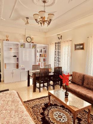 Flat in Bhopal. Prime Location Apartment in India