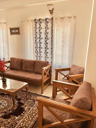 Flat in Bhopal. Prime Location Apartment in India