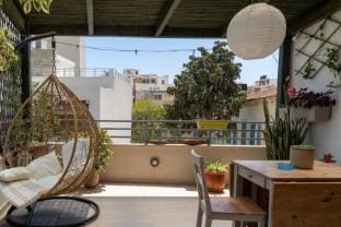 Eclectic Urban Nest Apartment in Heraklion