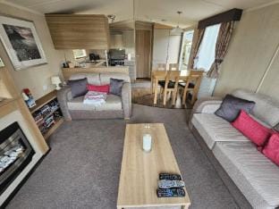 Punchbowl Caravan Park Luxury tent in England