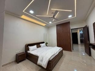 S Square Homestay
3 BHK Vacation rental in Agra