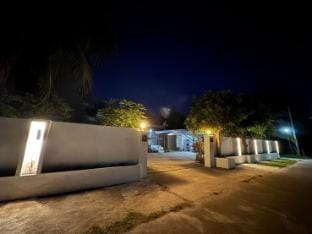 บ้าน อินอักษร Vacation rental in Surat Thani Changwat