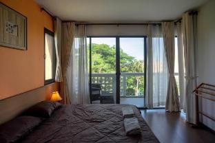 Tide & Tail 2BR Beachfront Condo 20 min to Hua Hin Apartment in Thailand