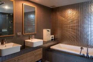 Tide & Tail 2BR Beachfront Condo 20 min to Hua Hin Apartment in Thailand