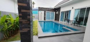 Aranya pool villa Villa in Prachuap Khiri Khan, Thailand