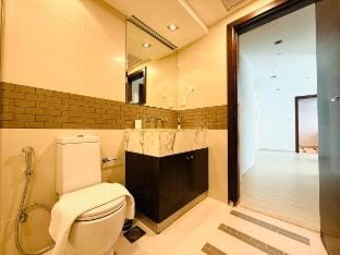 Vserve - 1 BR Escape in the Heart of Dubai Marina Vacation rental in Dubai
