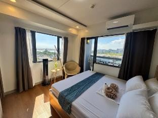 Shore 2 Residences MOA  2BR RM 792 by Prime Stay Vacation rental in Pasay