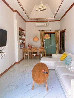 Luekpanee 168/65 Villa in Hua Hin District