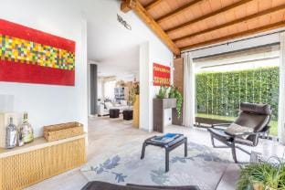Villa Gatti in Marina di Pietrasanta Villa in Pietrasanta