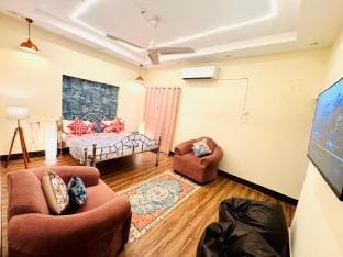 The Family Courtyard | 5 BHK premium Boutique Villa Vacation rental in Lucknow