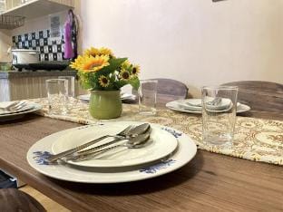 Le Blanc : 2BR Condo w/ Balcony l Concert Ready Vacation rental in Region of Manila