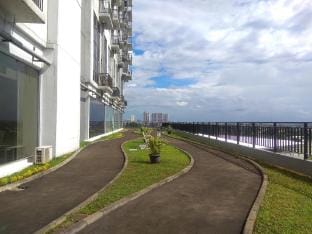 Cozy Studio Room Park View Condominium By Travelio Apartment in West Java