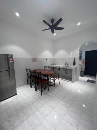 Stay2Nites Guest House Ipoh Vacation rental in Ipoh