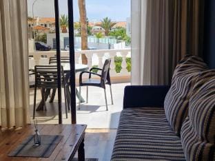 Paradise Court 1 BR Condo with Pool, Costa Adeje Apartment in Costa Adeje