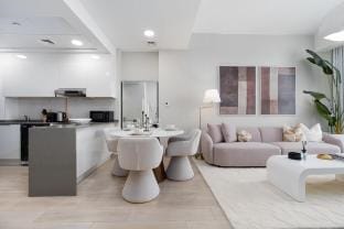 Iconic 1 BR Brand New/ Bloom Tower  Vacation rental in Dubai