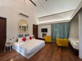 Baron's Antiquarian Villa Villa in Kochi