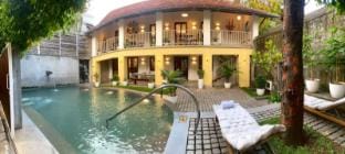 Baron's Antiquarian Villa Villa in Kochi