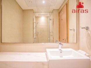 Spacious Studio with Balcony in Azizi rivera Vacation rental in Dubai