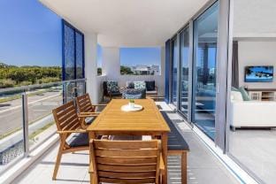 3BR Lux Beachfront Escape - Pool, Gym, King bed Vacation rental in Sunshine Coast