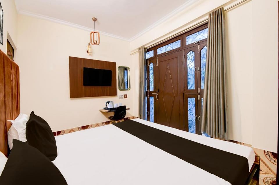 Super Hotel O Benia Park Formerly Parv Hotel in Varanasi