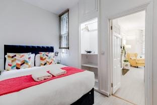 Luxurious & Spacious 2BR APR  in Earls Court! Apartment in City of Westminster