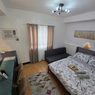 Elegant Downtown Studio Near SM Gaisano ROBINSON Apartment in Cagayan de Oro