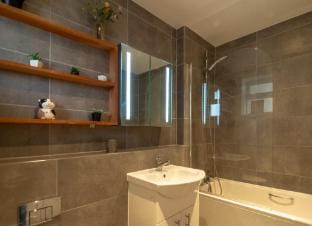 Massive 2-Storeys Terrace Apartment, Central London Apartment in London