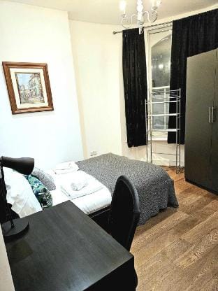 Urban Oasis: Brixton Escape Apartment in London