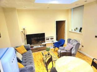 Central 2Bedroom Apartment with Terrace and Garage Apartment in London Borough of Southwark