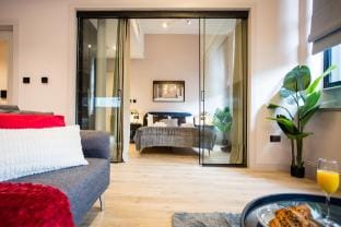 Stylish Manchester City Escape | Walk to Chinatown Vacation rental in Manchester