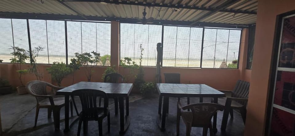 Shiva River View Guest House Hotel in Varanasi