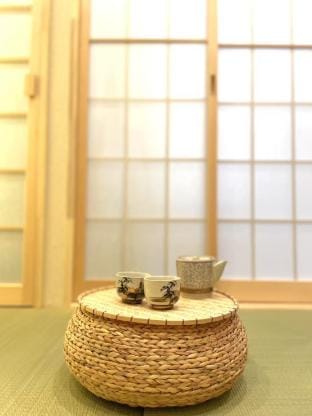 Tsurumibasi Ryokyo∼7 min to station 3BR Tatami 7pp Vacation rental in Osaka