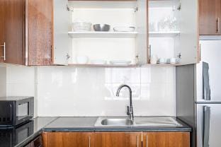 Silkhaus Stylish Studio | Nova Tower in DSO Vacation rental in Dubai