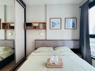 The Base Select Resort Pool Apartment #1 Vacation rental in Pattaya City