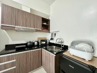Pad in the Sky | Netflix & Wifi | Close to Ortigas Vacation rental in Mandaluyong