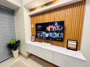 Seaside Euphoria: Cozy condo close to MOA/Airport Apartment in Pasay