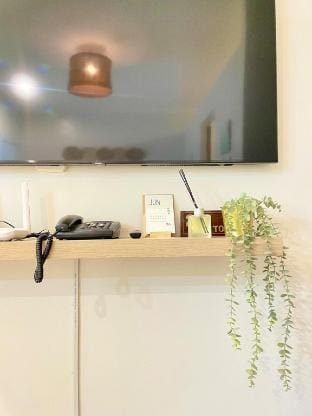 Classy pet-friendly 1BR w/ Netflix at Subic's peak Apartment in Subic