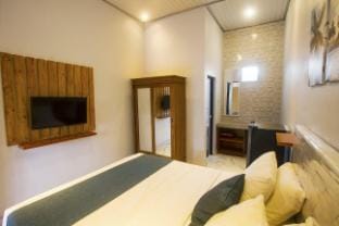 Homestay Permata In Tanjung Vacation rental in Marga