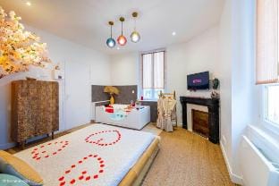 Zen Suite with Jacuzzi 15 minutes to Disney Vacation rental in Île-de-France