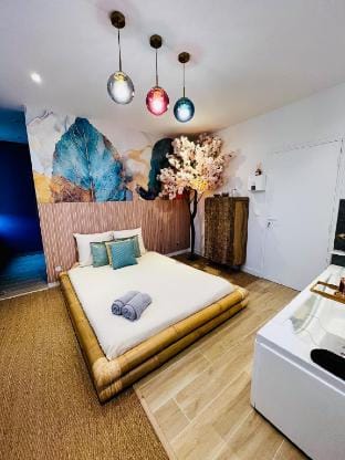 Zen Suite with Jacuzzi 15 minutes to Disney Vacation rental in Île-de-France