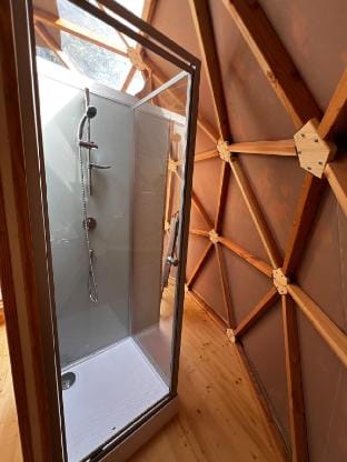 Guatape Nature Dome with Jacuzzi 15 min. to Disney Vacation rental in Île-de-France
