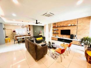 J Villa Langkawi with private pool(16 pax) Vacation rental in Kedah