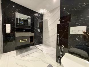 2BR, Modern Apartment*The Walk Apartment in Dubai