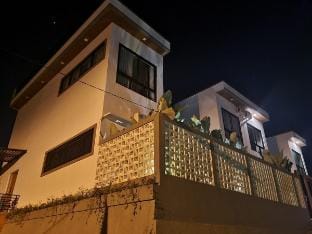 Bandung Villa with Jacuzzi - Setiabudi Regen Vacation rental in Parongpong