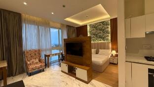 Luxury Studio @ Leela Residences, Bangalore Vacation rental in Bengaluru