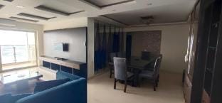 Sea Facing Apartment Marine Drive kochi Vacation rental in Kochi