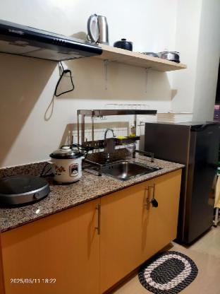 B1123  condo by Bambie free wifi & drinking water  Vacation rental in Las Pinas