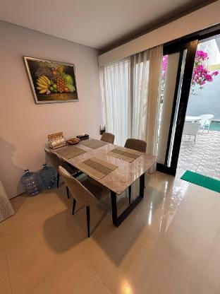 Strategic & Comfy Villa w/ private pool Vacation rental in North Kuta