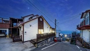 Ganghwa Sandeulbada Kids Family Pension Bed and Breakfast in Gyeonggi-do
